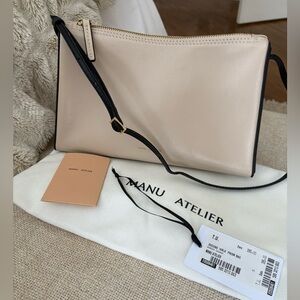 Manu Atelier prism bag ivory/black